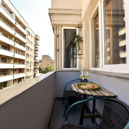 Stylish & Spacious Apartment Near The Old Town - A Touch Of History, A Dash Of Modernity Bukarest Exterior foto
