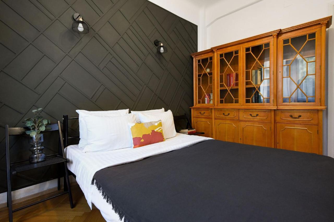 Stylish & Spacious Apartment Near The Old Town - A Touch Of History, A Dash Of Modernity Bukarest Exterior foto